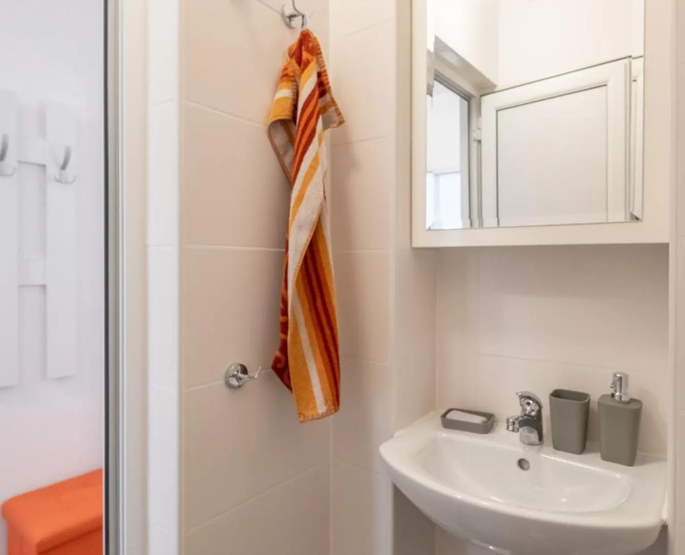 Peaceful Downtown Location - 2 Bedroom Apartment Σόφια 0*,